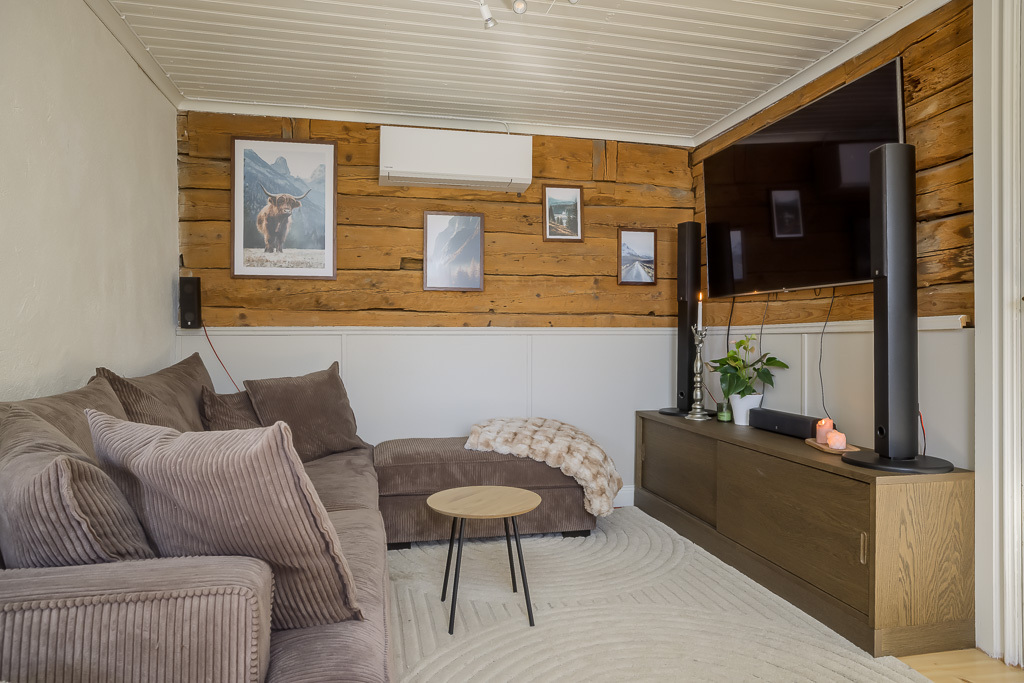 Charmig och komplett hästgård med två bostäder och ypperligt pendlingsläge – photo 88