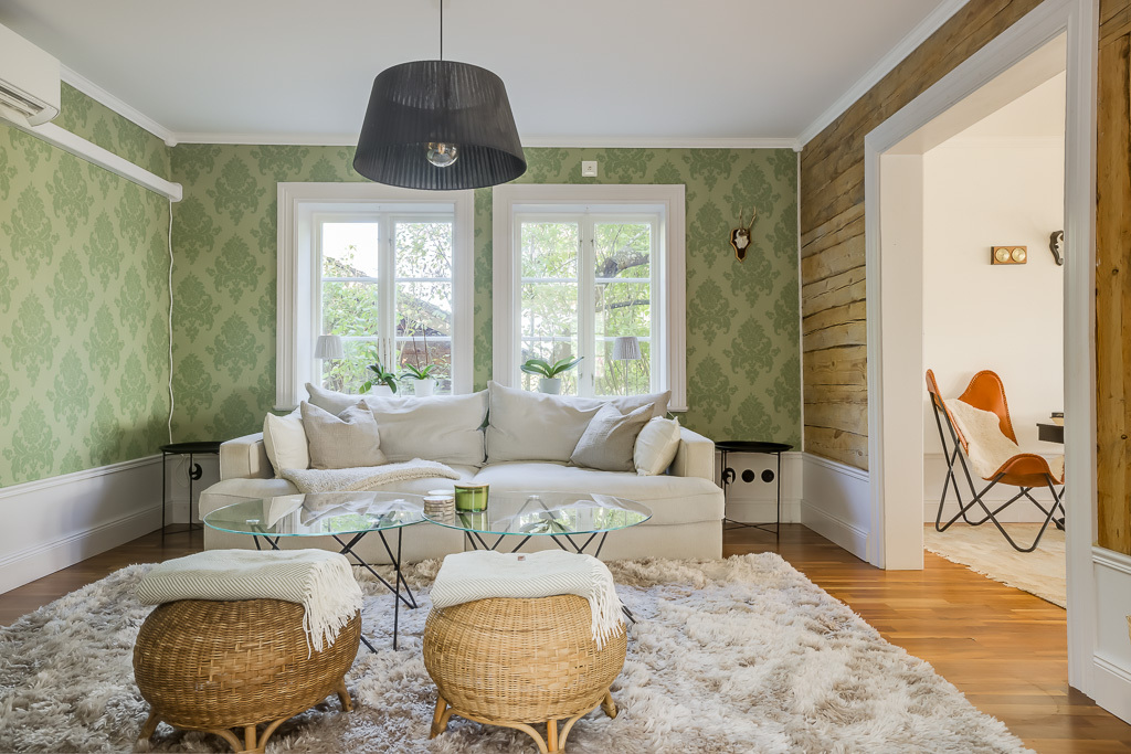 Charmig och komplett hästgård med två bostäder och ypperligt pendlingsläge – photo 26